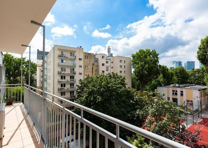 Niecala Renters * وارسو