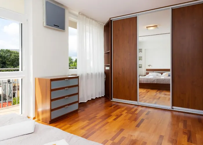 Niecala Renters شقة وارسو